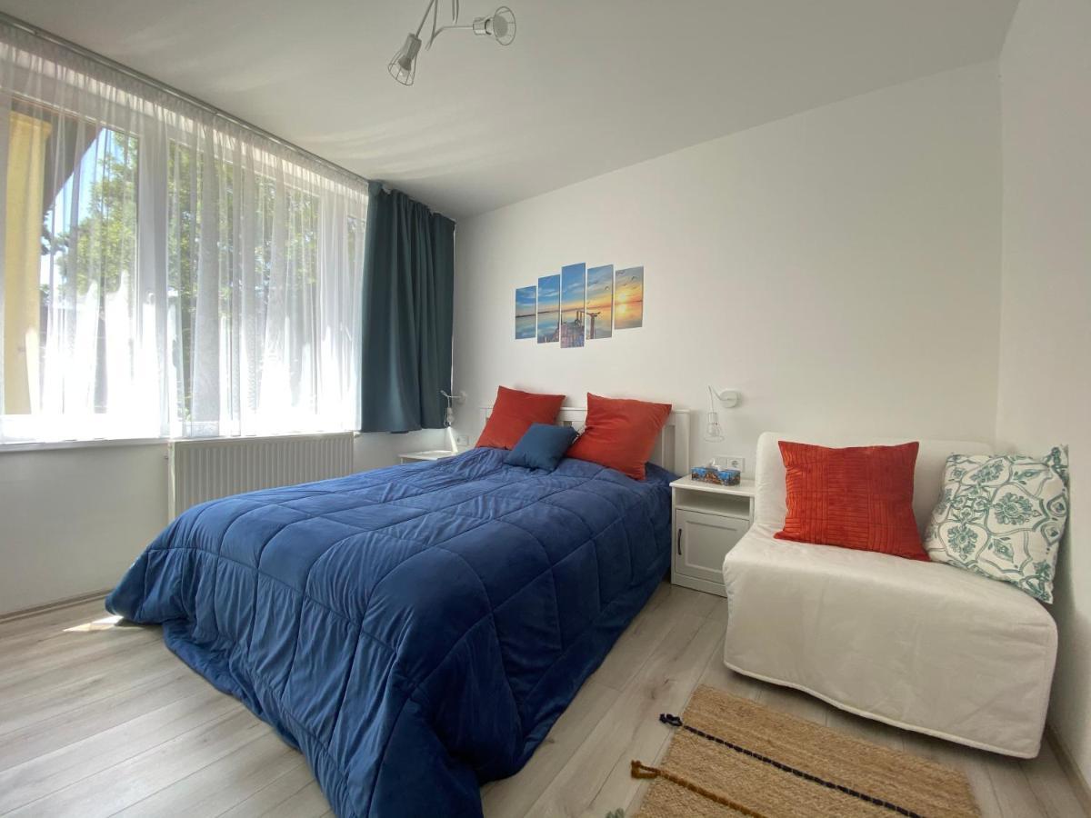 Spirit Homes Apartments Oroshaza Bagian luar foto