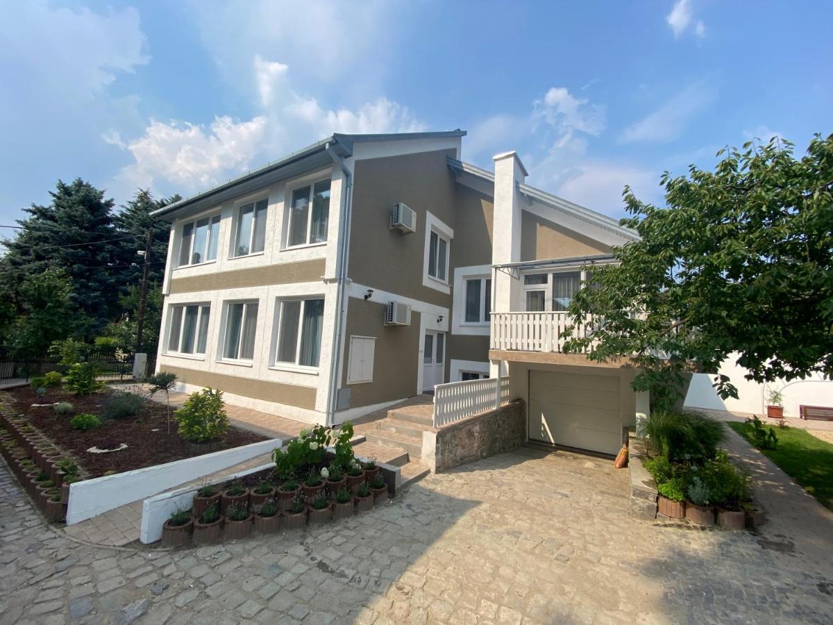 Spirit Homes Apartments Oroshaza Bagian luar foto