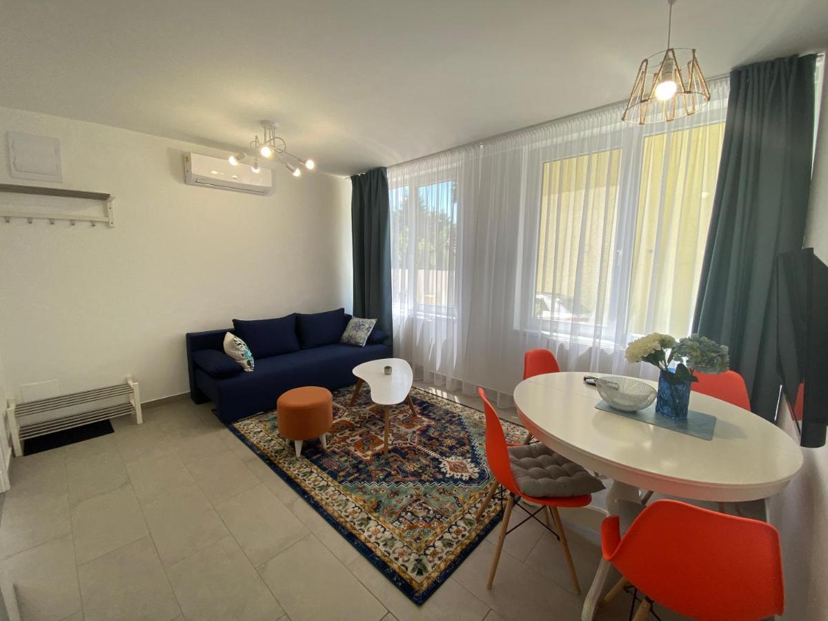 Spirit Homes Apartments Oroshaza Bagian luar foto