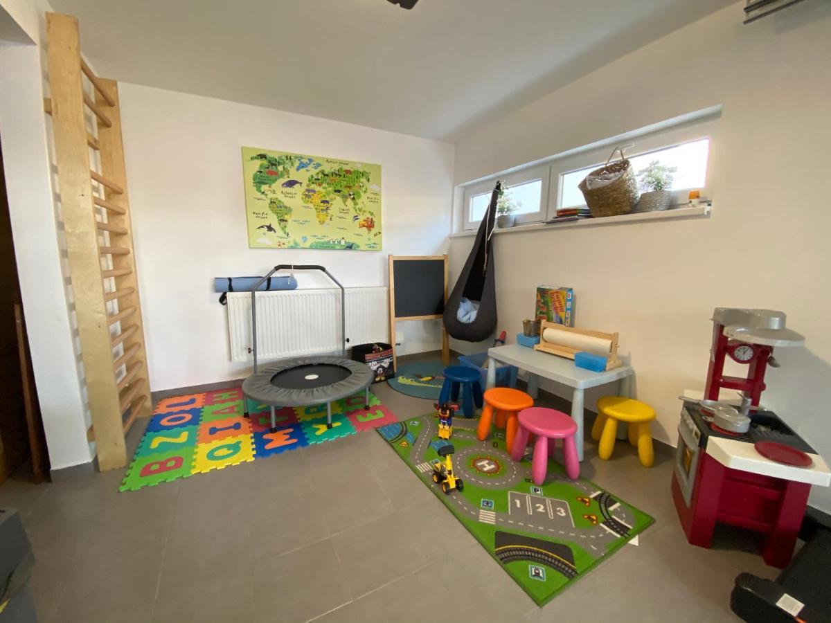 Spirit Homes Apartments Oroshaza Bagian luar foto