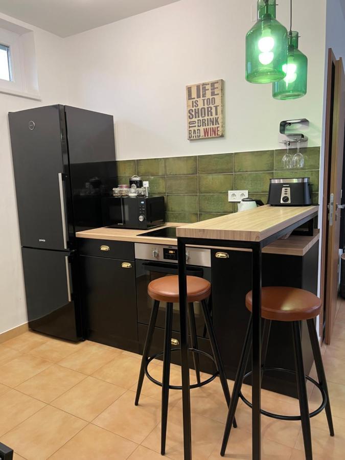 Spirit Homes Apartments Oroshaza Bagian luar foto