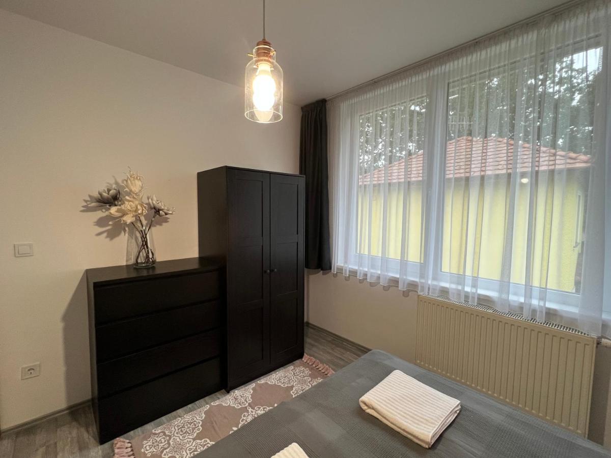 Spirit Homes Apartments Oroshaza Bagian luar foto