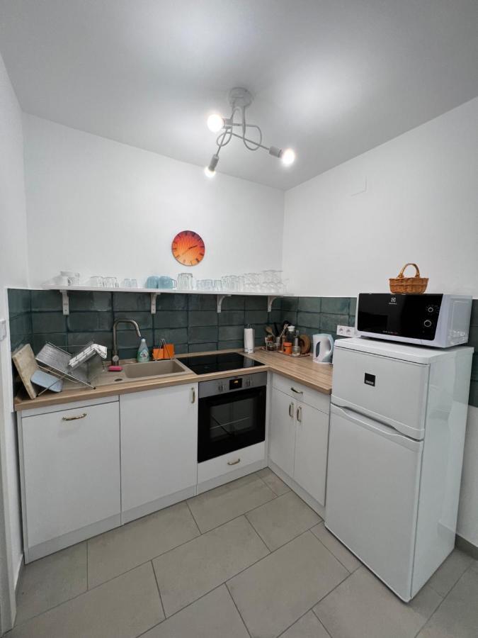 Spirit Homes Apartments Oroshaza Bagian luar foto